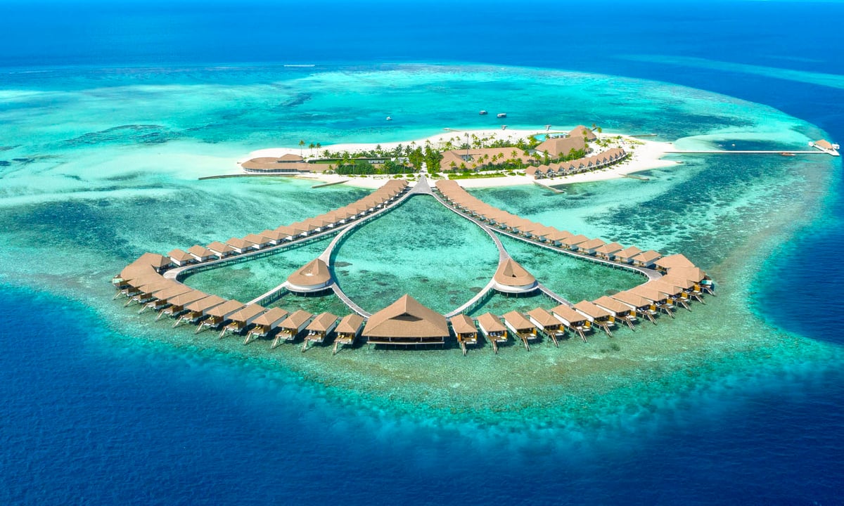 Luxury Sri Lanka & Maldives | Tour Package | Qantas Tours