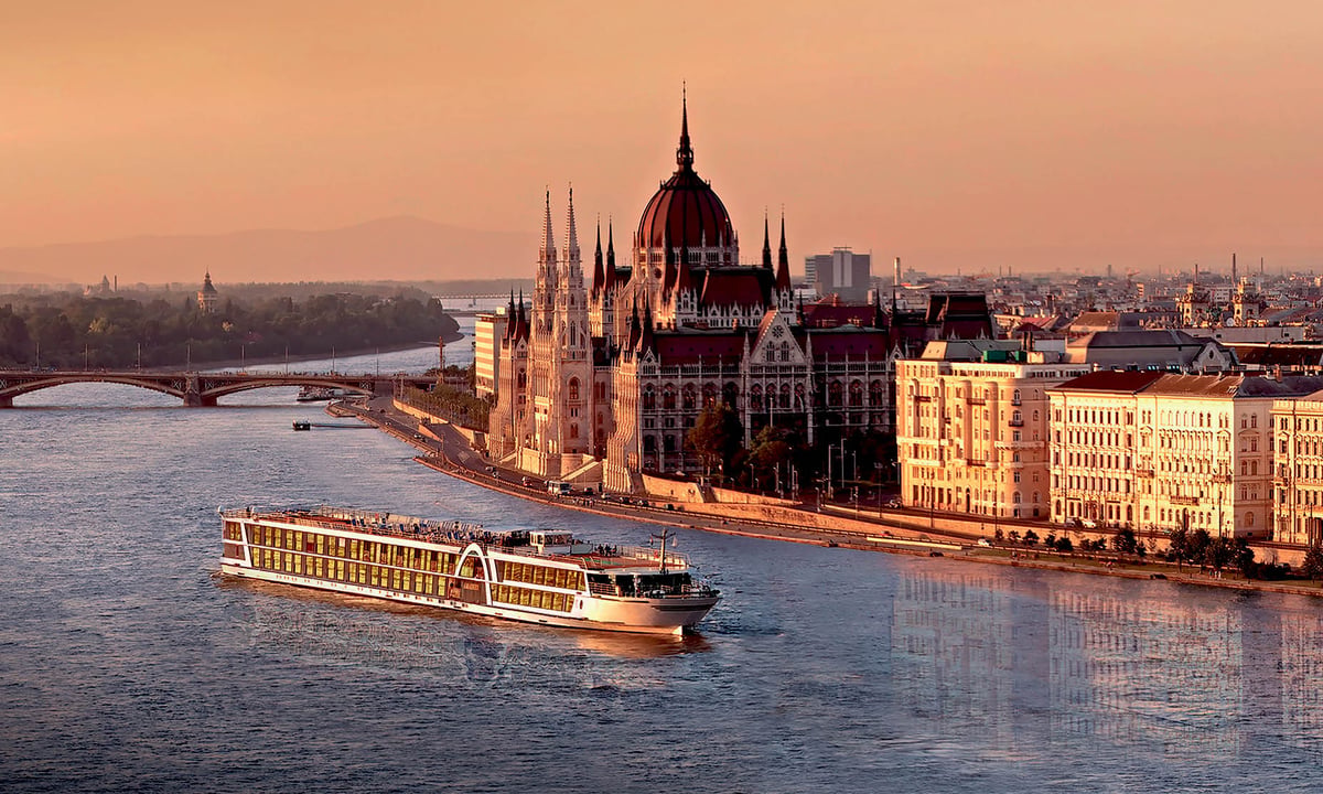 18 Days Amsterdam To Budapest 5 Star River Cruise Tour Package 