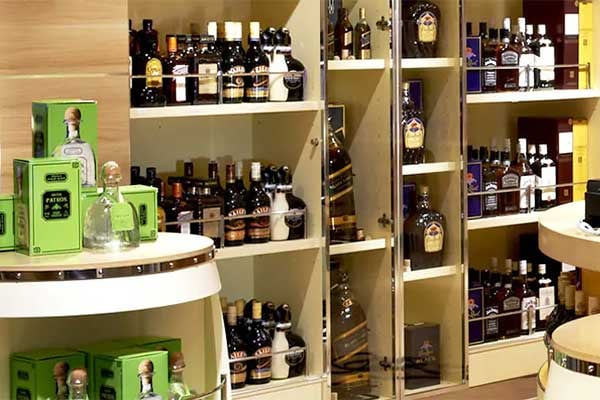 Liquor cruise highlight