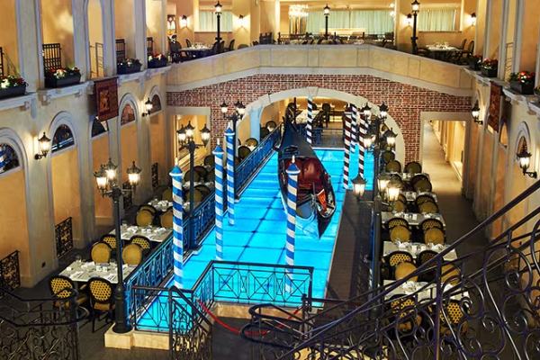 Canal Grande Restaurant cruise highlight
