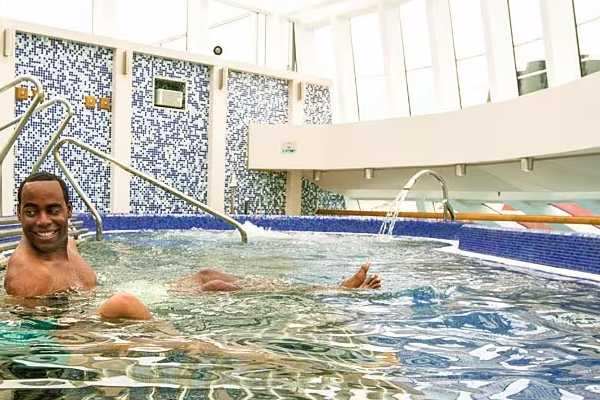 Cloud 9 Spa Hydrotherapy Pool cruise highlight