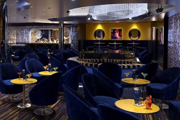 Piano Bar 88 cruise highlight