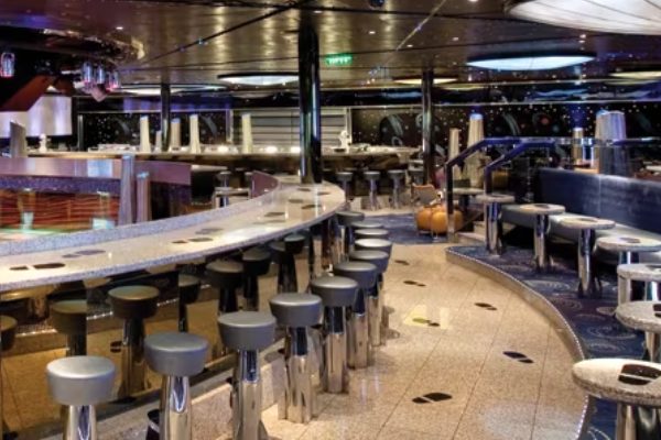 Small Step Dance Club cruise highlight