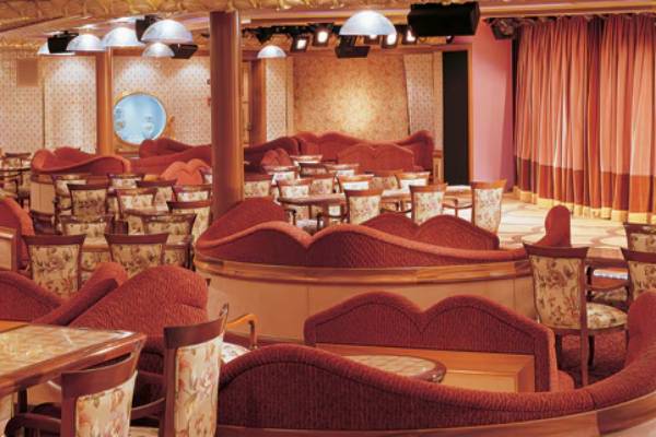 Victoria Aft Lounge cruise highlight