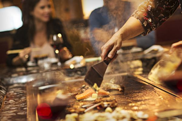 Teppanyaki Restaurant cruise highlight