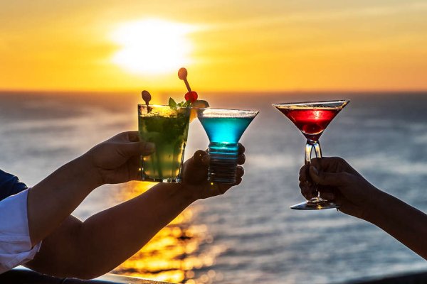 La Spiaggia Beach Bar cruise highlight