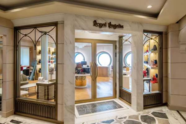 Royal Regalia cruise highlight
