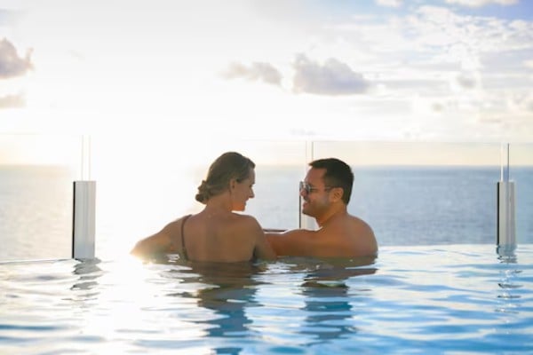 Infinity Pool cruise highlight