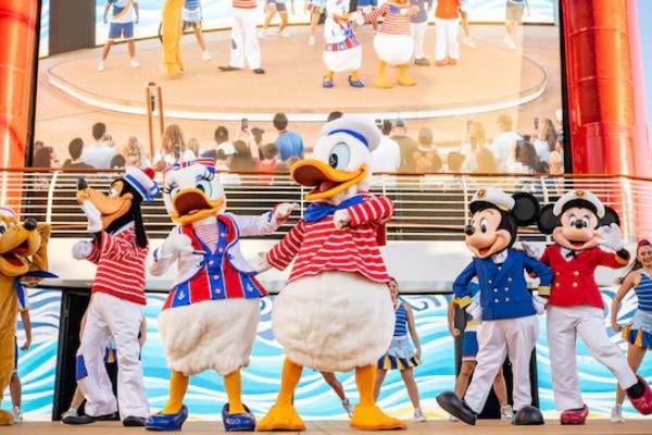 Let's Set Sail cruise highlight