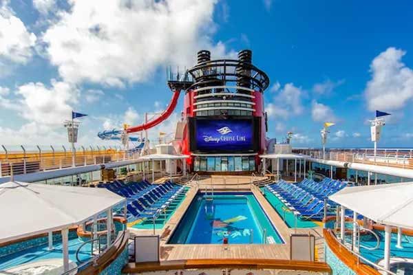 Goofy's Pool cruise highlight