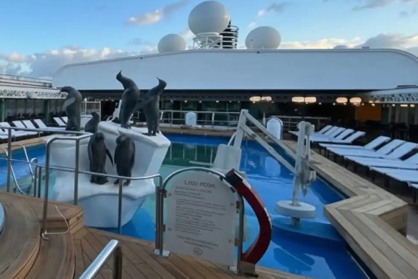 Lido Pool cruise highlight