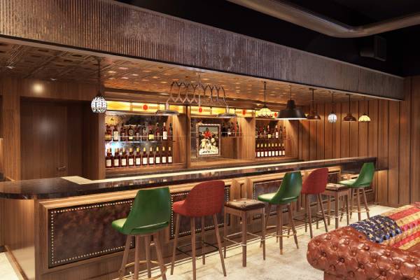 Syd Normans Bar cruise highlight