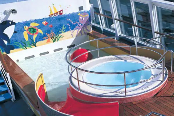 Splashes Kid's Pool cruise highlight