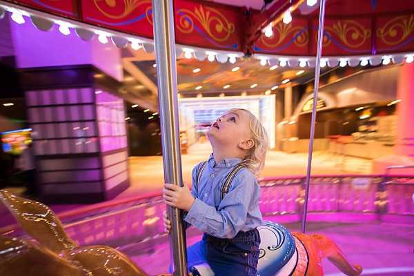 Carousel cruise highlight