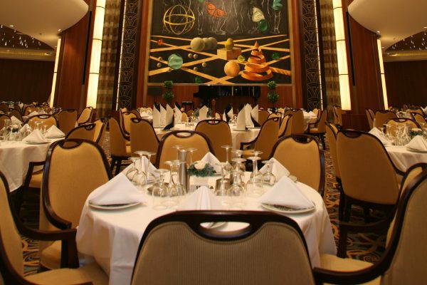 Main Dining Room cruise highlight