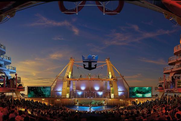 Aqua Theater Shows cruise highlight