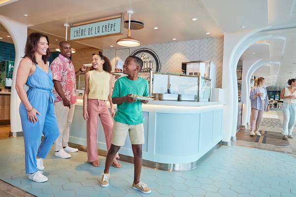 AquaDome Market cruise highlight