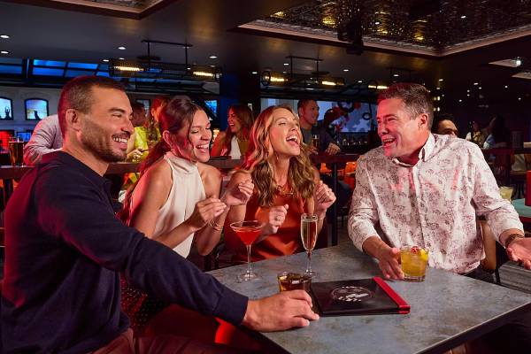 Dueling Pianos cruise highlight
