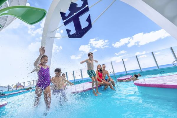 Water's Edge cruise highlight