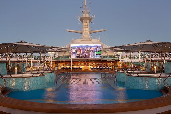 Outdoor Movie cruise highlight