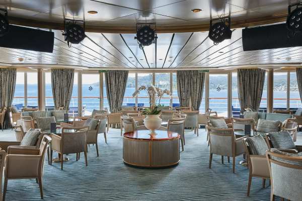 Panorama Lounge cruise highlight