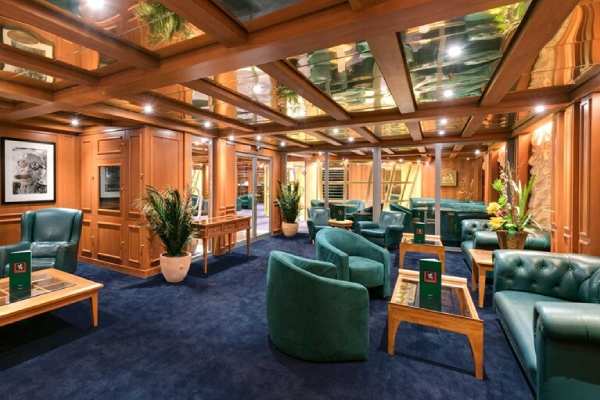Cigar Room cruise highlight