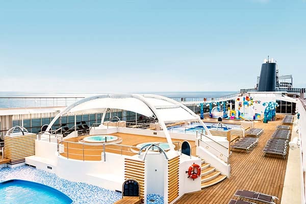 Le piscine pool Area cruise highlight