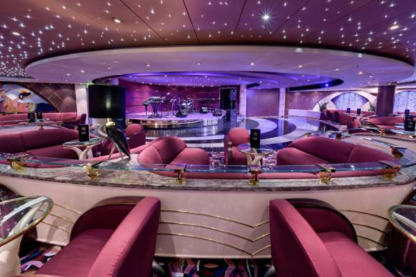 Il Tucano Lounge cruise highlight