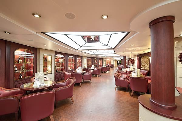 L'enoteca Wine Bar cruise highlight