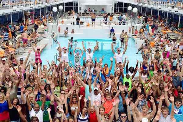 Sailaway Party cruise highlight