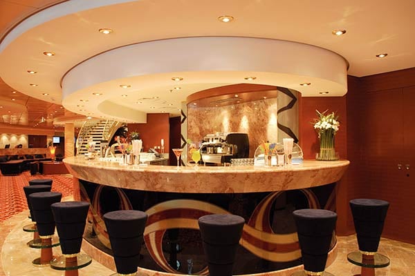 L'Incontro Bar cruise highlight