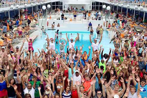 Sailaway Party cruise highlight