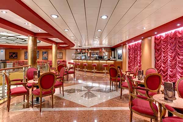 Café Le Baroque cruise highlight