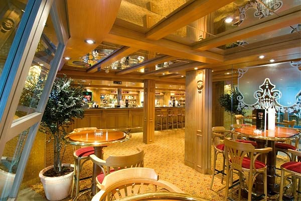 Shelagh's House Irish Pub cruise highlight