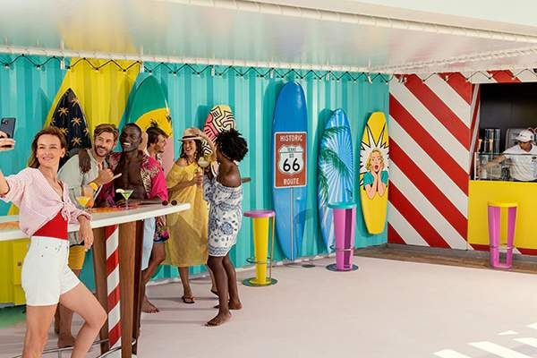 Outdoor Bars cruise highlight