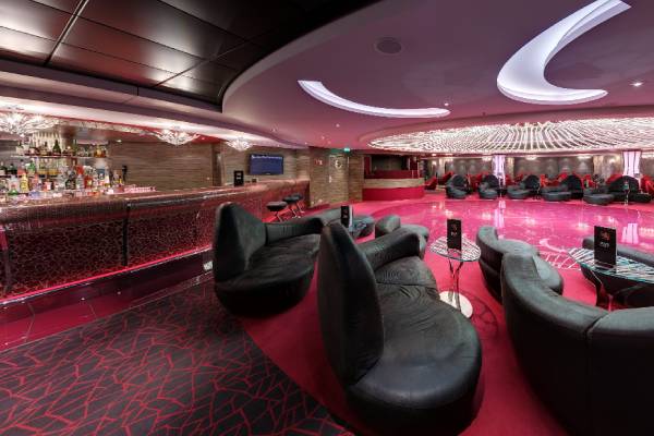 Aft Lounge cruise highlight