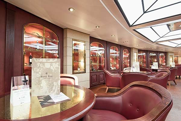 L'enoteca Wine Bar cruise highlight