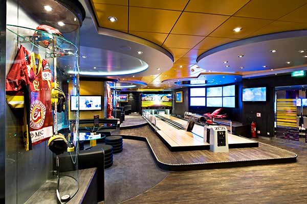 Sports Bar Bowling cruise highlight