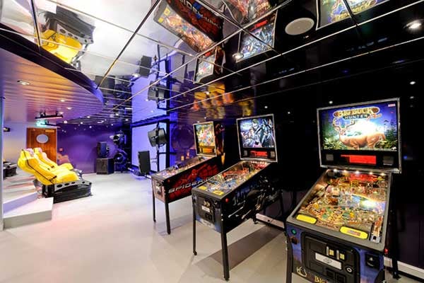 Video Games Arcade cruise highlight