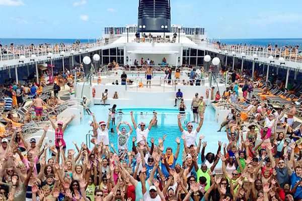 Sailaway Party cruise highlight