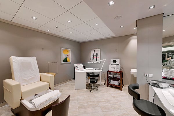 Pedicure manicure cruise highlight