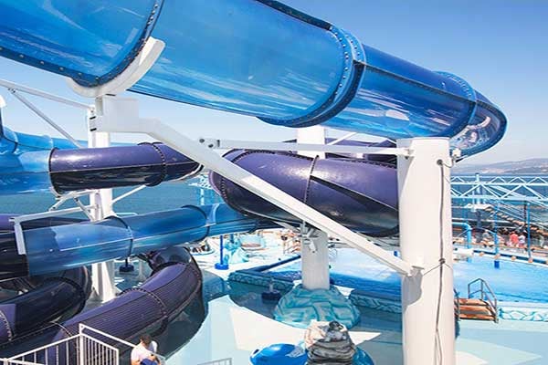Polar Aquapark cruise highlight
