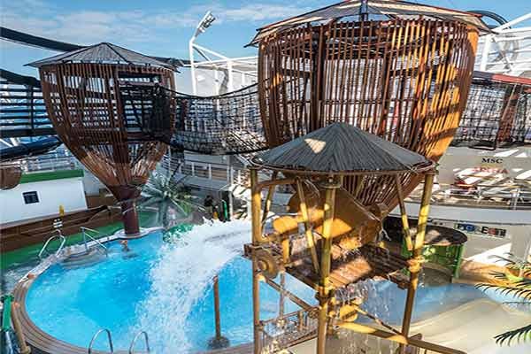 Aquaventure Park cruise highlight