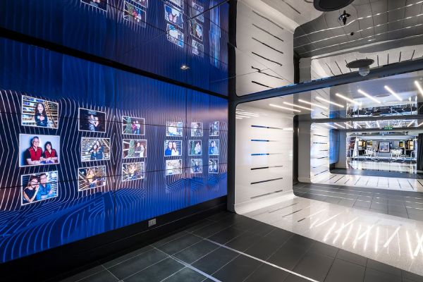 Emotional Immersive Gallery cruise highlight