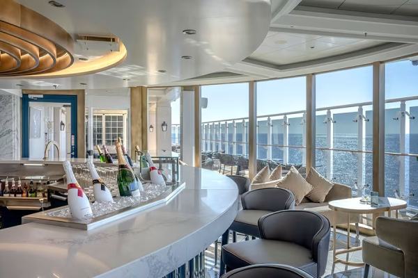 Fizz Champagne Bar cruise highlight