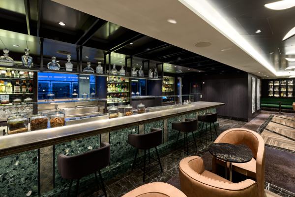Mixology Bar cruise highlight