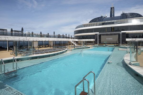 Manila Bay Pool cruise highlight