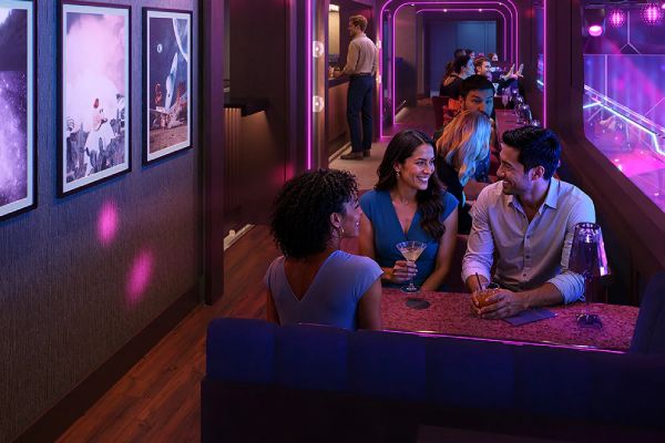 Sky Box Bar cruise highlight