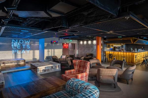 The Box Bar cruise highlight