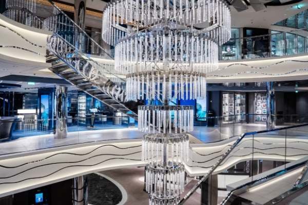 World Galleria cruise highlight